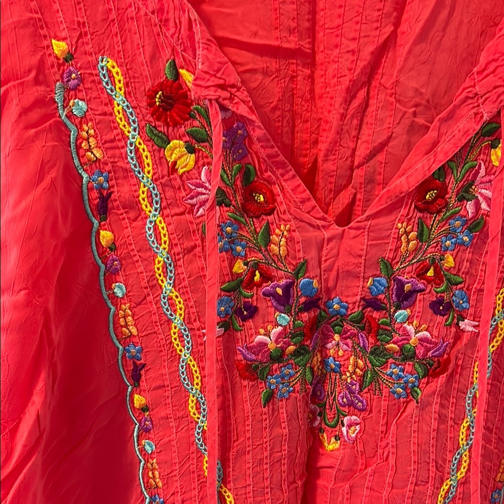 Johnny Was Fuchsia Pink Emberoidered V-Neck Blouse Sz 1X - Picture 4 of 4
